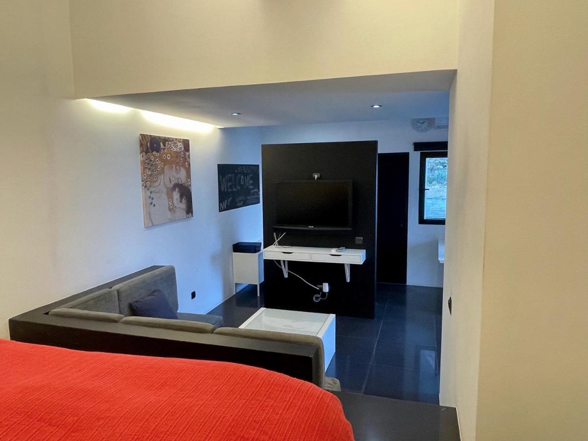 Sea Breeze Studios Porto Da Cruz Dış mekan fotoğraf